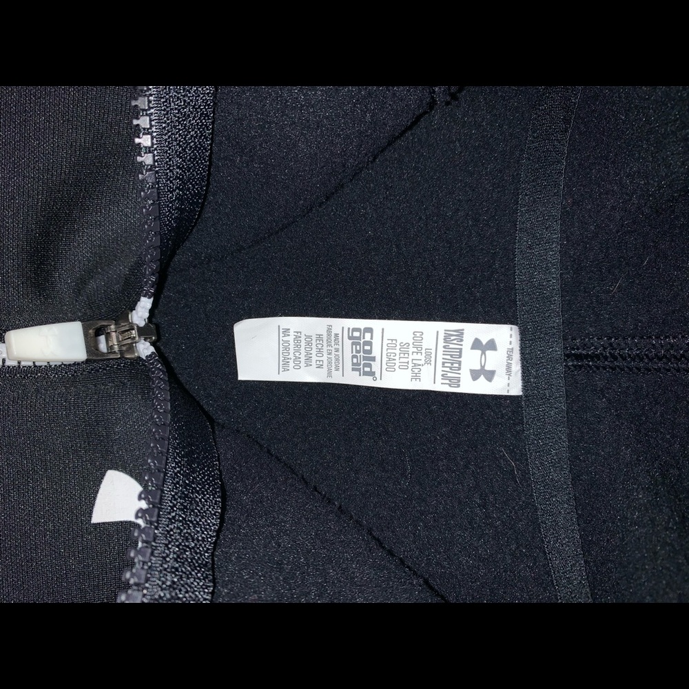 Unisex under armor hoodie kids size yxs